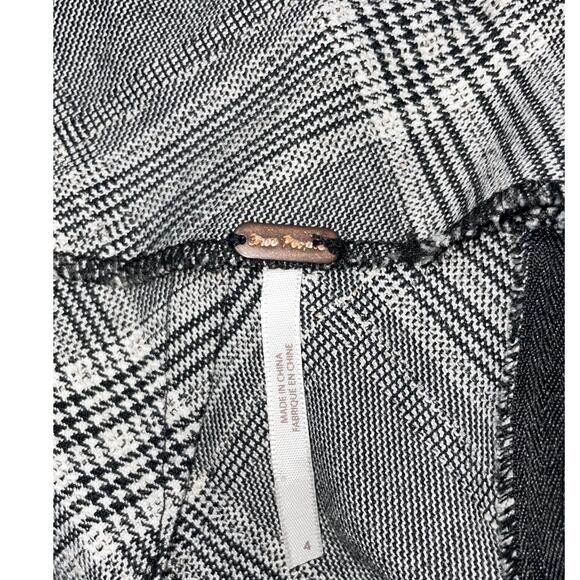 Free People Gray Black Micro Plaid Fringe Faux Wrap Mini Skirt   Size: 4 - Picture 3 of 3